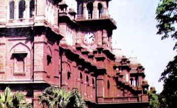 Majelat Al Ksm Al Arbi